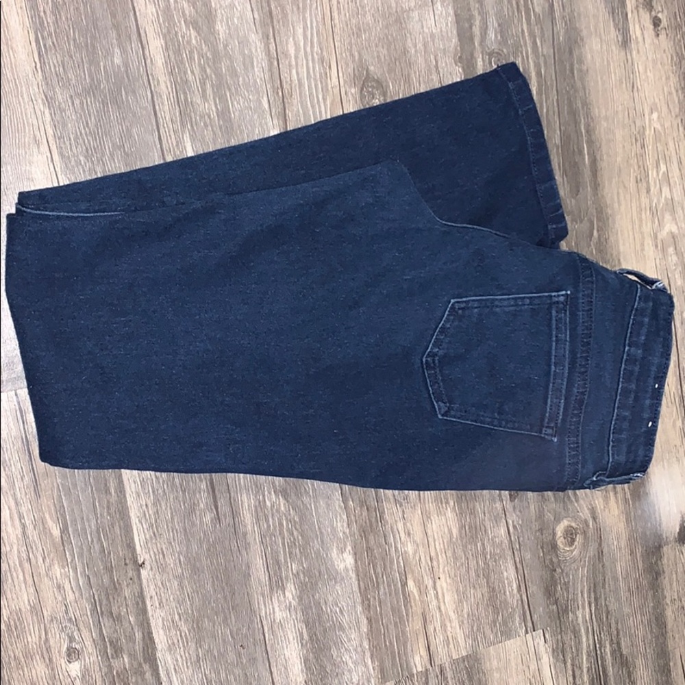 Closet Clean Out - Picture 2 of 3